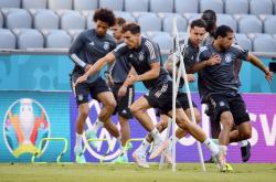 lol合区-法国队鏖战德国队，波尔刷新纪录