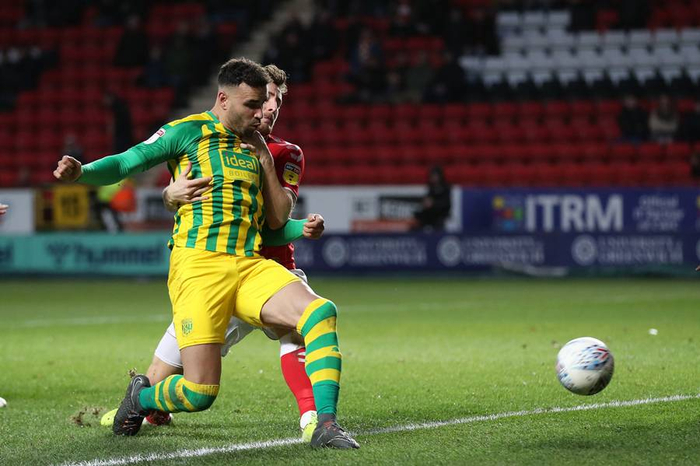 包含亚维冈再次告捷，积分榜上排名有所上升的词条